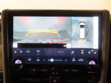 バック時の運転をサポートするバックガイドモニター&パノラミックビューモニター