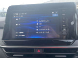 純正のメモリーナビ搭載です。初めての場所でも安心ですね♪