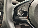 ステアリングにオーディオ操作スイッチが付いています。オーディオ画面に直接タッチしなくても操作が出来ますので、運転に集中できます。