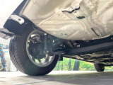 お車を安心してお乗りいただく為には、足回りの定期点検が欠かせません。サービスサポート(有償保証)では無料点検もご提供しており、安心のカーライフをお過ごしいただけるサポート体制が整っています。