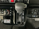 オートマチックシフトレバーは、手になじみ操作しやすい形状で安全運転にもつながります♪