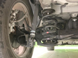 お車を安心してお乗りいただく為には、足回りの定期点検が欠かせません。サービスサポート(有償保証)では無料点検もご提供しており、安心のカーライフをお過ごしいただけるサポート体制が整っています。