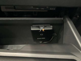 ETC車載器付きです♪高速道路をスイスイと通過!で、キャシュレス!クルマは料金所をノンストップで通過することができます☆