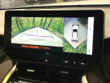 【パノラミックビューモニター】専用のカメラにより、上から見下ろしたような視点で360度クルマの周囲を確認することができます☆死角部分も確認しやすく、狭い場所での切り返しや駐車もスムーズに行えます。