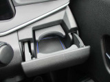 運転席で使用できるドリンクホルダーです。