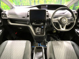 セレナ 1.2 e-POWER ハイウェイスターV 