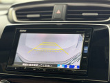 駐車時に便利なバックカメラを装備しています。