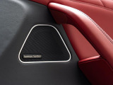 メーカーオプションのharman/kardonプレミアムサウンドは室内を包み込むコンサート会場のような音を奏でます。