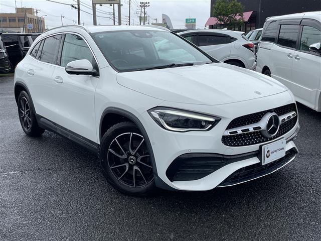 GLAクラス GLA200d 4マチック 4WD 修復歴無し