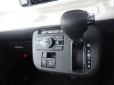 ☆インパネセンターシフト、電子パーキングブレーキ、エアコンなどを、運転席から自然な姿勢で操作しやすい位置に配置したデザイン☆