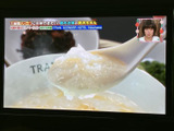 停車中に楽しめるTV機能。待ち時間や休憩時間に、様々な番組をお楽しみいただけます。(※安全のため、走行中の視聴はご遠慮ください)。