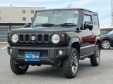 人気車種のジムニーが入荷しました!9インチナビ、バックカメラ、LEDヘッドライト、シートヒーターなど充実装備になっております!是非お早目のお問い合わせ