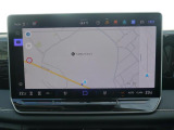 15インチ大画面のナビゲーション付きです。その他様々なデータの確認や車の設定を変更できます。