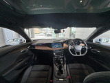 車の情報もひと目でわかるディスプレイは魅力的です。ショールームでぜひ、ご覧になられてください。
