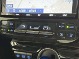 オートエアコン付きなので一度、気温を設定すれば自動的に過ごし易い温度に調整してくれますよ。 車内をいつでも快適空間にしてくれます。