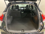 後部座席は6:4分割して倒せます。荷物の大きさに合わせてシートアレンジが可能★ゴルフバックもラクラク積めます★