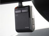 ◆ドライブレコーダー◆映像・音声などを記録する自動車用の装置です。 もしもの事故の際の記録はもちろん、旅行の際の思い出としてドライブの映像を楽しむことができます。