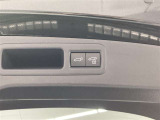 バックドアの開閉が電動操作可能。荷物の出し入れもラクラクです。