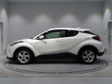 C-HR ハイブリッド 1.8 S LED パッケージ