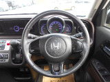 運転席周りです。