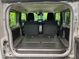 普段のお買い物や通勤、送迎等に十分な荷室スペースを確保しております。セカンドシートを倒すと、大きな荷物の積載も可能です♪
