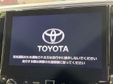 【9型ナビ機能付きディスプレイオーディオ】ナビ機能搭載の他、お持ちのスマートフォンと連携して、ナビやbluetoothでの音楽再生が可能です♪デザインはもちろん操作性も良好!