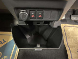 運転席・助手席シートヒーター付き♪お尻や腰回りを温めてくれますよ(^^♪
