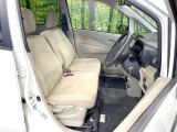 運転席シート廻りは使用感も少なく、良好な状態となっています。丁寧に使われていたことがよくわかりますね。