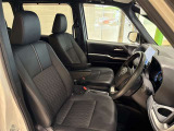 運転する人の体をしっかり支えるシート!