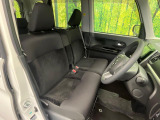 運転席シート廻りは使用感も少なく、良好な状態となっています。前オーナー様が丁寧に使っていたことがよくわかりますね。