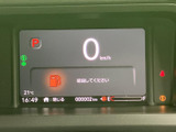 視認性の高いメーター類で、運転に必要な情報を的確に把握。直感的な操作で、安全運転をサポートします。