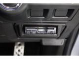 ETCは専用ビルトインカバーでダッシュボード右下にビルトイン。