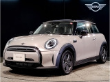MINI 3doorクーパーDが入庫いたしました。ボディーカラーは、ルーフトップグレーでございます。