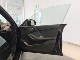 BMWプレミアムセレクション前橋では、高年式低走行モデルからMモデル、年式が経ちなかなかディーラーでは見かけないモデルまで幅広いラインナップで認定中古車を取り扱っております。品質に自信があります。