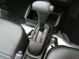 無段階変速機(CVT)を搭載。「変速ショック」がないためスムーズなアクセルワークを作り上げます。