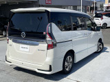 セレナ 1.2 e-POWER ハイウェイスターV 