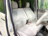 運転席シート廻りは使用感も少なく、良好な状態となっています。丁寧に使われていたことがよくわかりますね。