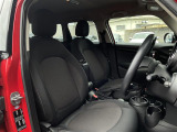 ◆LIBERALAは、輸入車選びの新たなスタイルを提案するインポート・セレクト・ブランドです。オーナー様となる方がクルマから直接感じる感性を第一にした、最良の一台との出会いをコーディネートいたします。