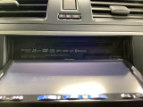 ディスプレイオープンで、音楽CD、DVDに対応しております。※オーディオは保証対象外となります。