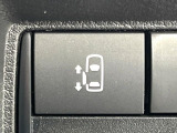 【パワースライドドア】スマートキーや運転席のスイッチでスライドドアの開閉が可能♪電動だから力を入れてドアを開ける必要が無く、小さいお子様でも、重い荷物を持っている時もラクに開け閉めできます♪