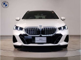 BMW代表的な特徴のキドニーグリル。BMWのすべてのモデルに採用され、BMWらしさを強調しております。