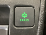 ★ECONスイッチ★ エコドライブを加速しよう!スイッチをONにすると、運転の仕方によるロスを抑え込み燃費をよくするようクルマが頑張ります(*^ー^*)燃費向上にチャレンジ♪