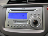 ホンダ純正ギャザズCDチューナー。お気に入りの音楽をお楽しみいただけます。各種ナビ取り付けも当店にて対応可能です。是非ご相談ください。