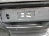 ■一台一台丁寧な整備をこころがけております♪■当店展示車輌は全て車検整備はもちろん、車検残のあるお車でも、当店自慢の熱い整備スタッフが点検整備をしっかり完了させてからお客様へお渡し致します♪