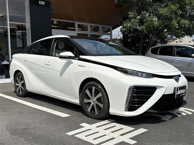 MIRAI  本革シート 修復歴無し