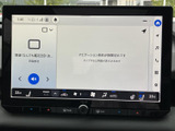 大型ディスプレイで、快適なドライブをサポート。様々な情報を一画面に表示でき、操作性も抜群です。目的地設定もスムーズに行えます。