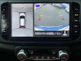車の上から見下ろしたような360度見えるアラウンドビューモニター搭載してます!狭い駐車場や暗い場所でも安心して駐車出来ます!