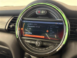 ◆LIBERALAは、輸入車選びの新たなスタイルを提案するインポート・セレクト・ブランドです。オーナー様となる方がクルマから直接感じる感性を第一にした、最良の一台との出会いをコーディネートいたします。