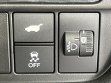 【パワーバックドア】スマートキーや運転席のボタンを押すだけでリアゲートが自動で開閉します!荷物を持っている時や、高い位置にあるバックドアを閉める際に便利な機能です♪