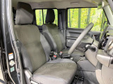 運転席シート廻りは使用感も少なく、良好な状態となっています。前オーナー様が丁寧に使っていたことがよくわかりますね。